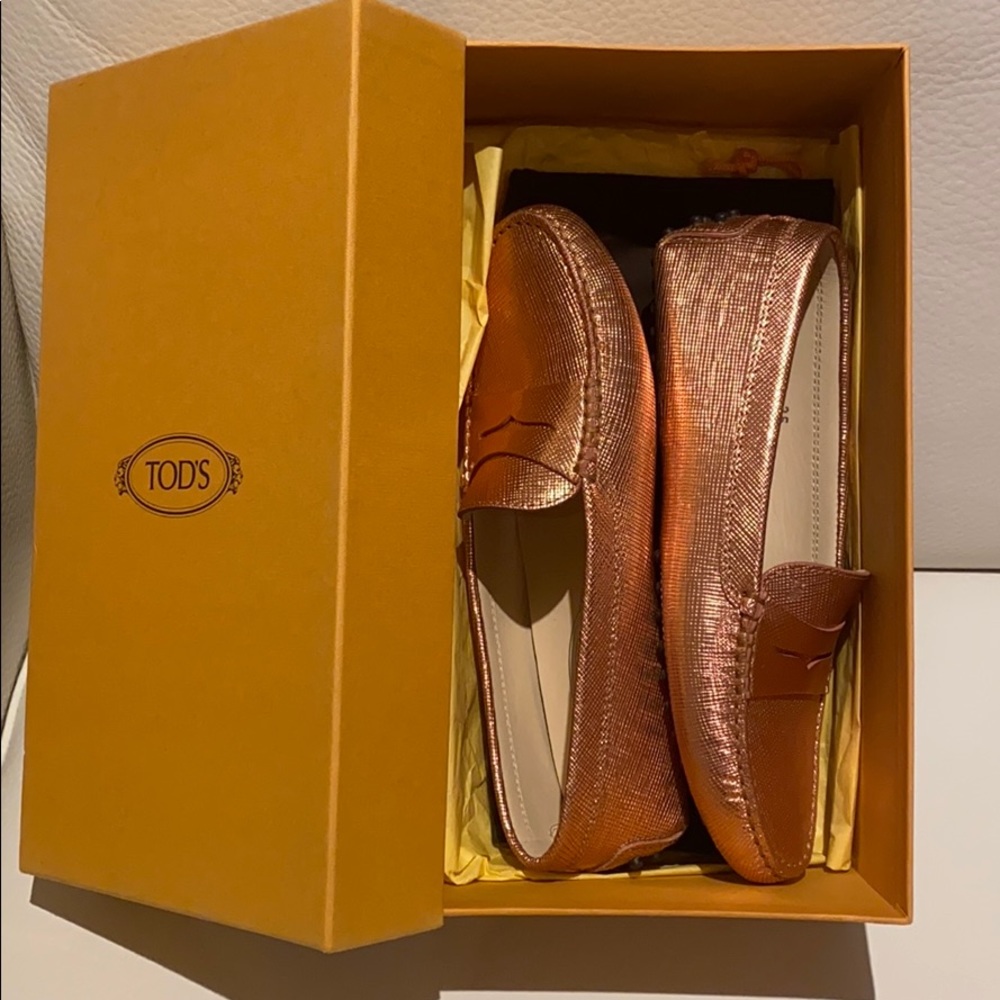 (SOLD) Tod’s driving shoes
